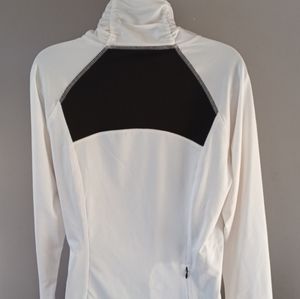 Hyba sports active wear top Size L